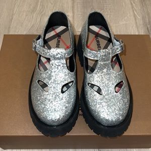 New Burberry Girls Glittery platform shoes
